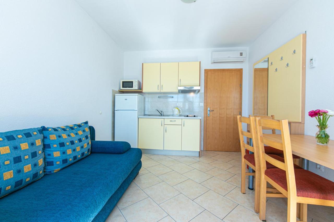 Apartments By The Sea Igrane, Makarska - 20014 ภายนอก รูปภาพ
